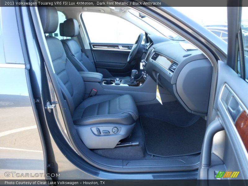  2013 Touareg VR6 FSI Lux 4XMotion Black Anthracite Interior