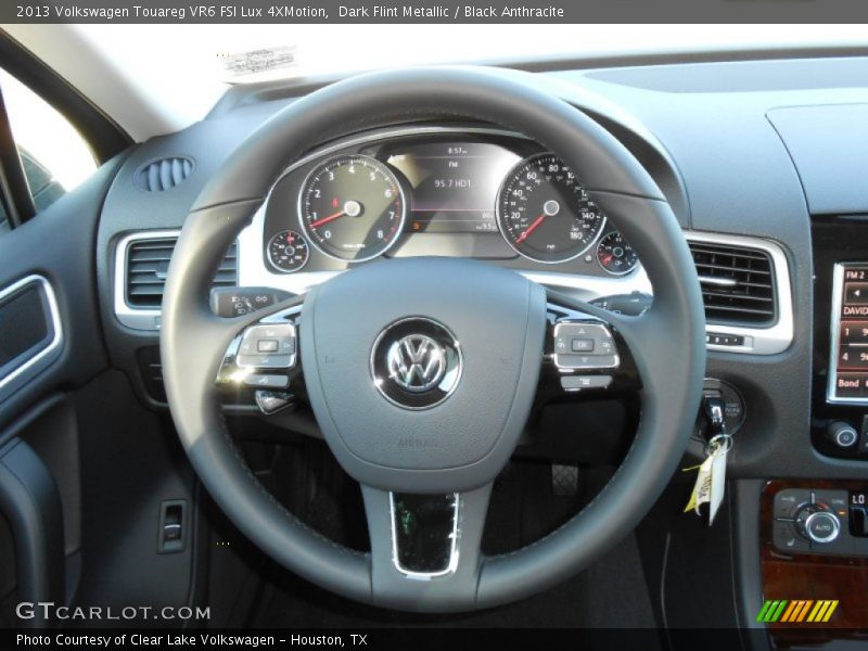  2013 Touareg VR6 FSI Lux 4XMotion Steering Wheel