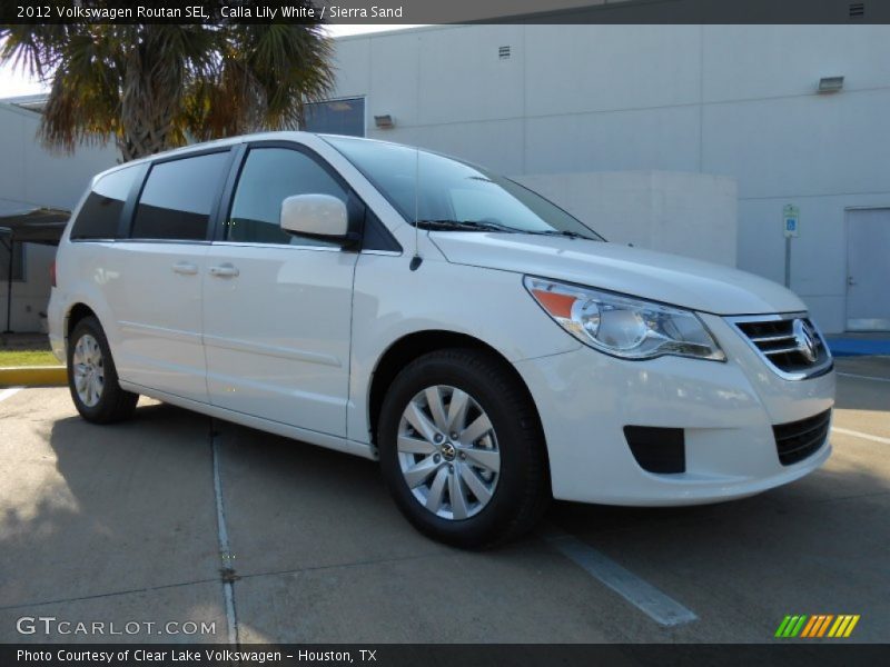 Calla Lily White / Sierra Sand 2012 Volkswagen Routan SEL