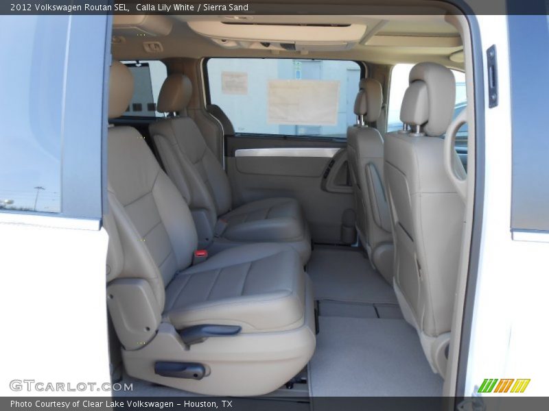 Calla Lily White / Sierra Sand 2012 Volkswagen Routan SEL