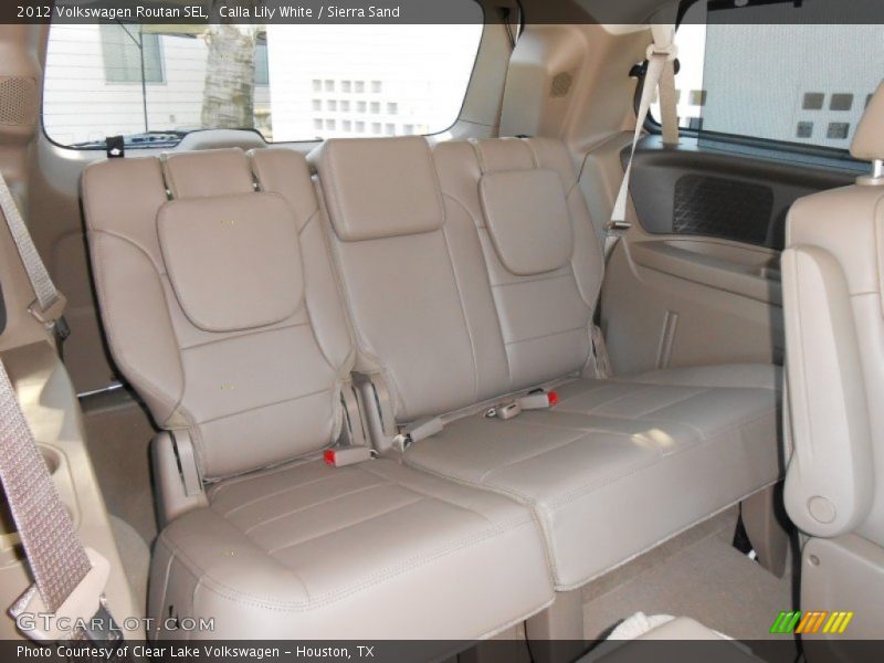 Calla Lily White / Sierra Sand 2012 Volkswagen Routan SEL