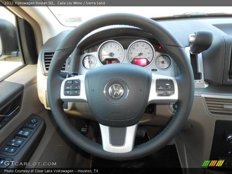 Calla Lily White / Sierra Sand 2012 Volkswagen Routan SEL