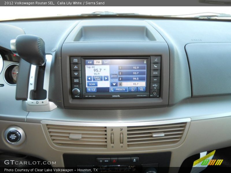 Calla Lily White / Sierra Sand 2012 Volkswagen Routan SEL