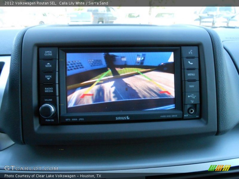 Calla Lily White / Sierra Sand 2012 Volkswagen Routan SEL