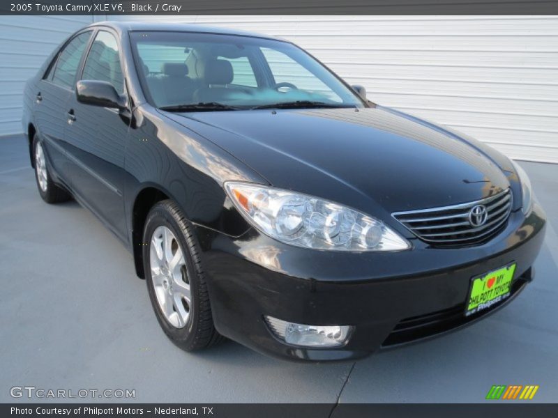 Black / Gray 2005 Toyota Camry XLE V6