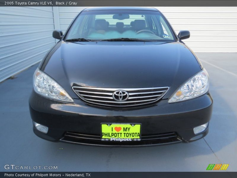 Black / Gray 2005 Toyota Camry XLE V6