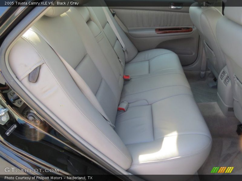 Black / Gray 2005 Toyota Camry XLE V6