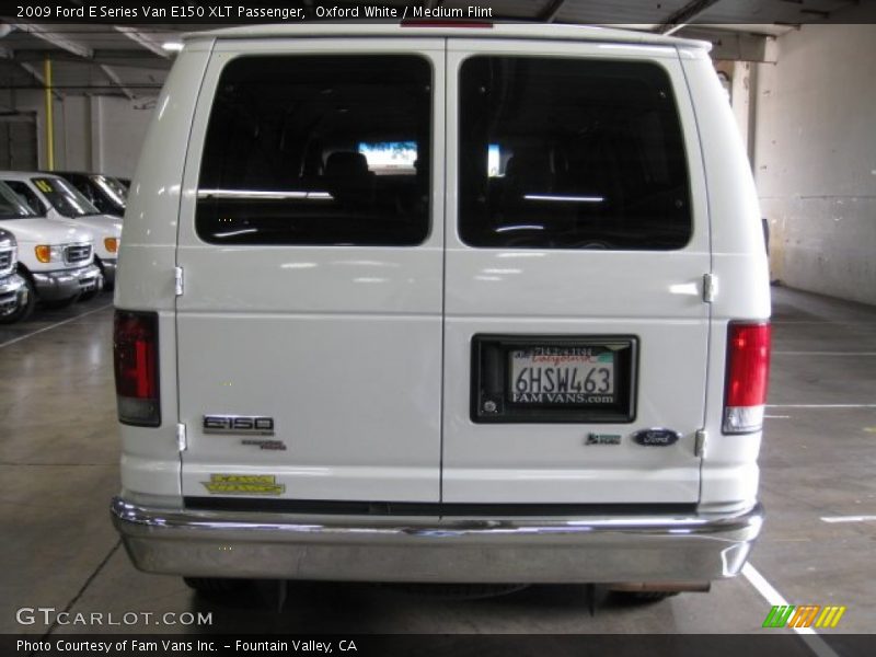 Oxford White / Medium Flint 2009 Ford E Series Van E150 XLT Passenger