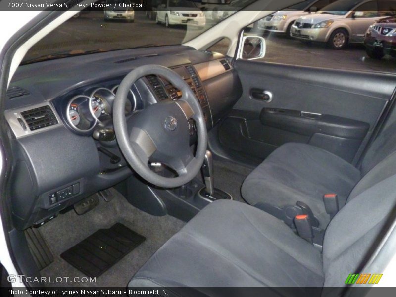 Fresh Powder / Charcoal 2007 Nissan Versa S