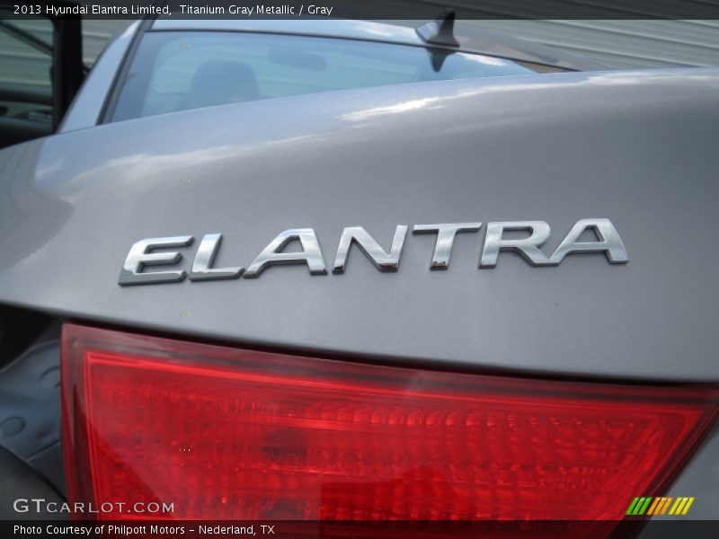 Titanium Gray Metallic / Gray 2013 Hyundai Elantra Limited