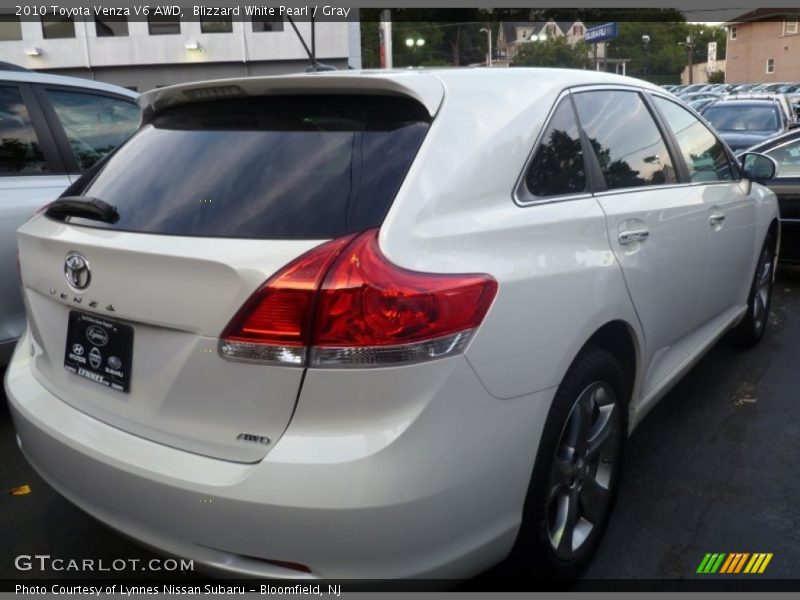 Blizzard White Pearl / Gray 2010 Toyota Venza V6 AWD