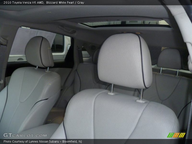 Blizzard White Pearl / Gray 2010 Toyota Venza V6 AWD
