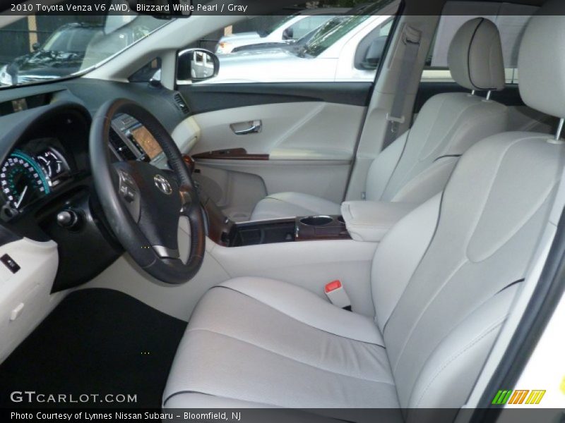 Blizzard White Pearl / Gray 2010 Toyota Venza V6 AWD