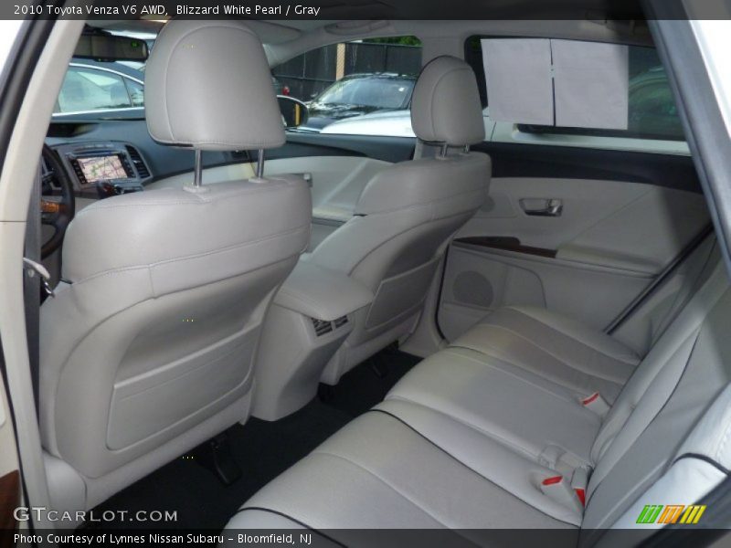 Blizzard White Pearl / Gray 2010 Toyota Venza V6 AWD