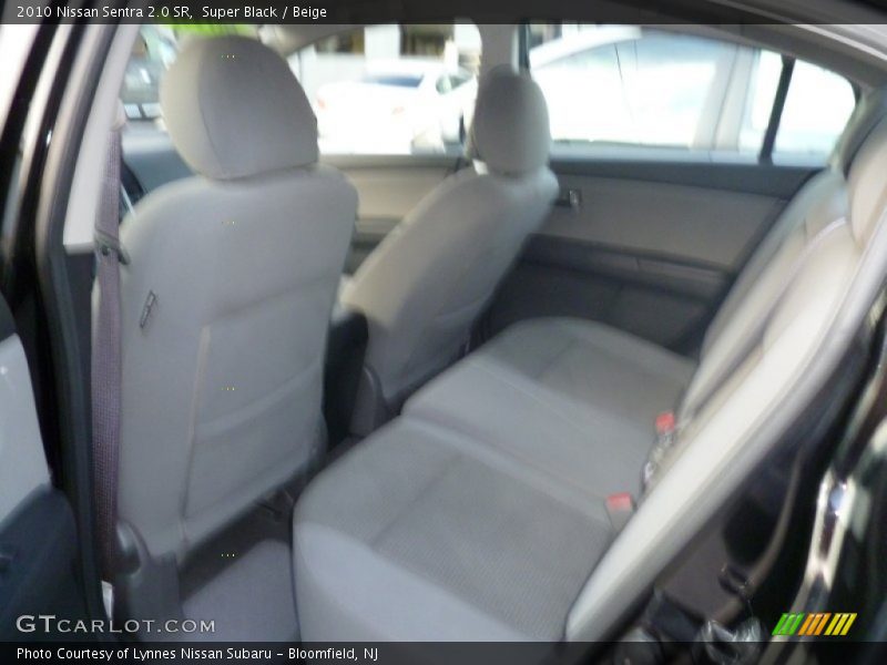 Super Black / Beige 2010 Nissan Sentra 2.0 SR