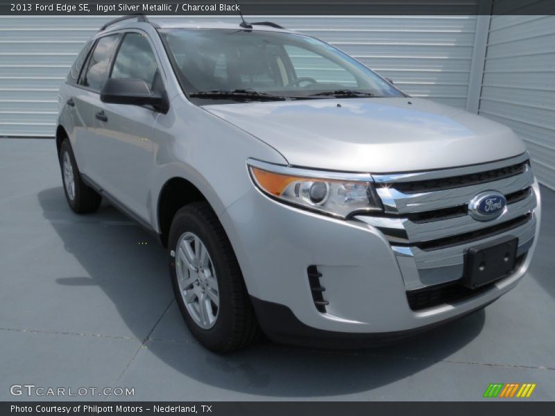 Ingot Silver Metallic / Charcoal Black 2013 Ford Edge SE