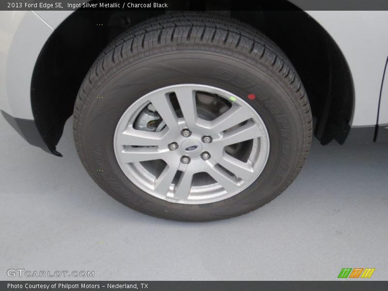 Ingot Silver Metallic / Charcoal Black 2013 Ford Edge SE
