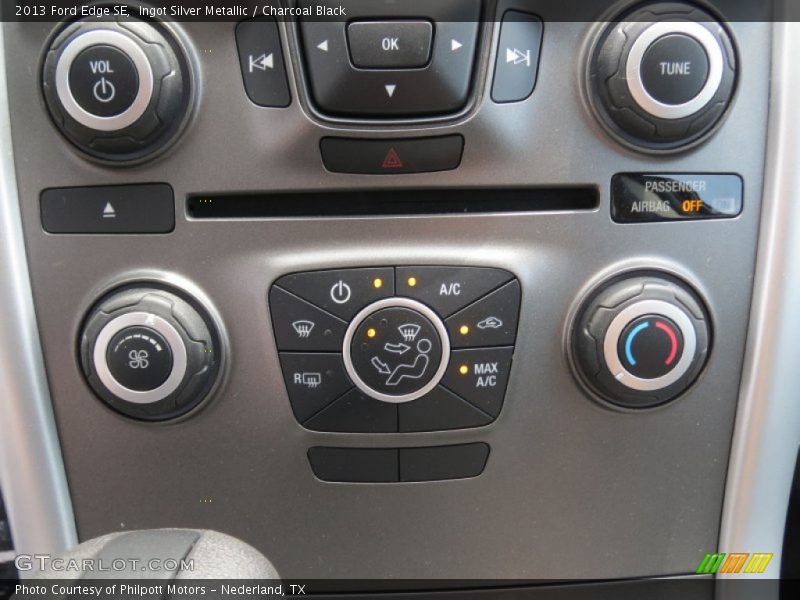 Ingot Silver Metallic / Charcoal Black 2013 Ford Edge SE