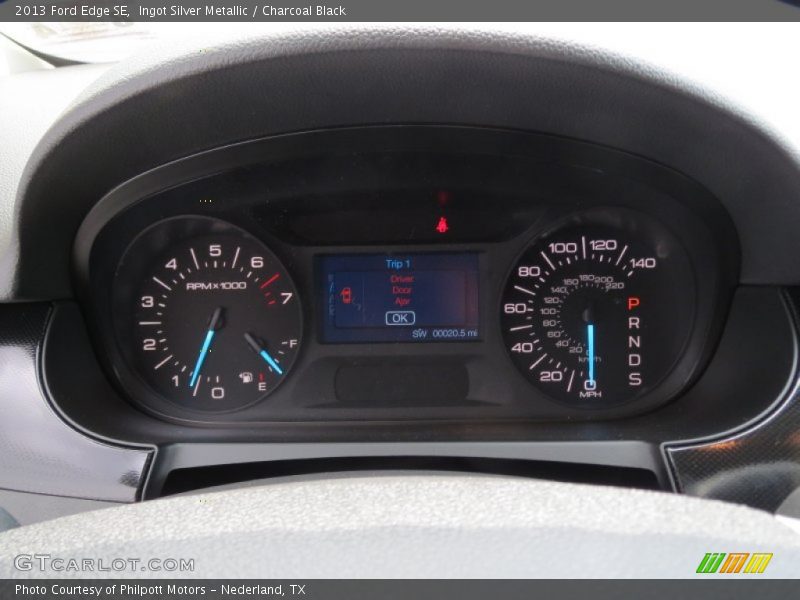Ingot Silver Metallic / Charcoal Black 2013 Ford Edge SE