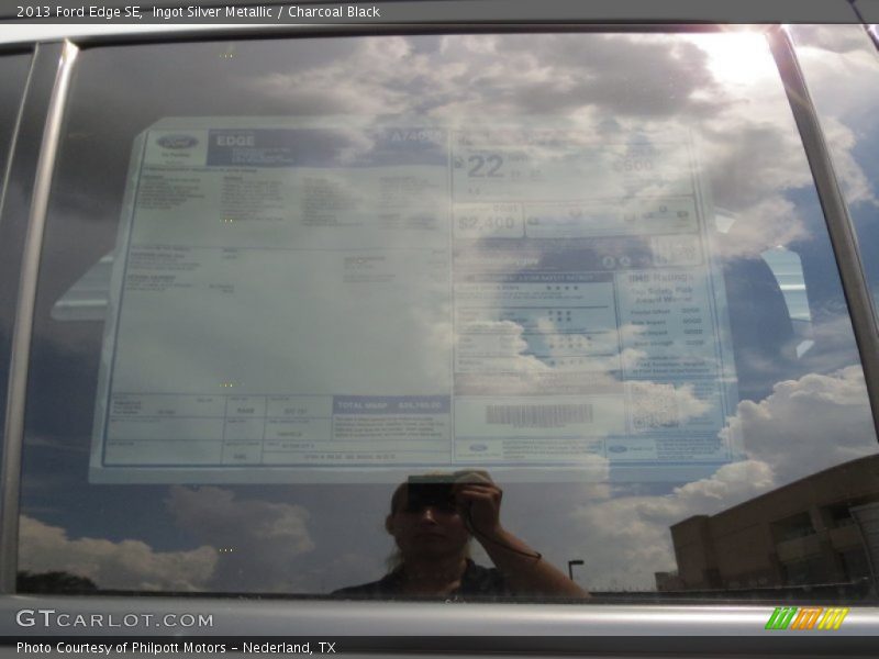 Ingot Silver Metallic / Charcoal Black 2013 Ford Edge SE