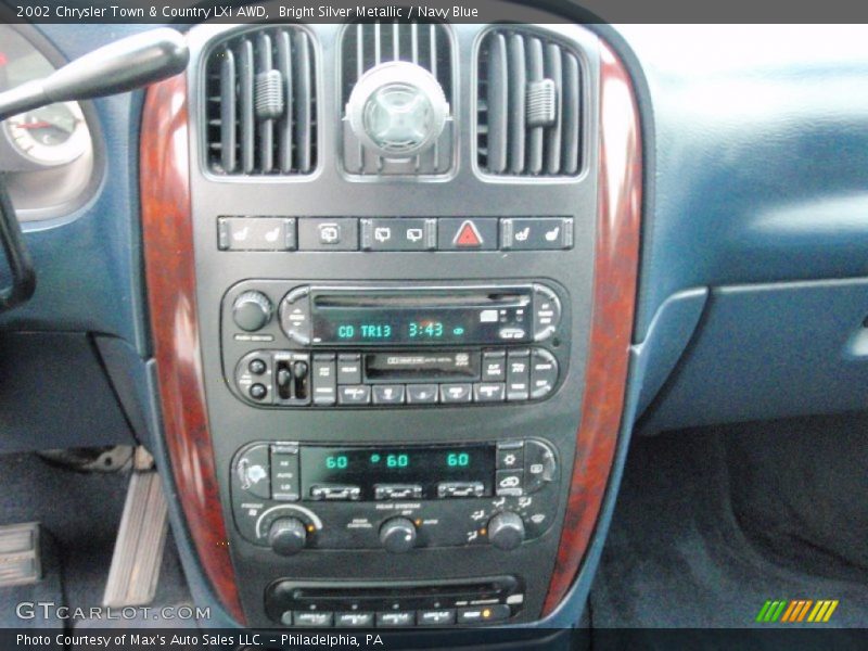 Controls of 2002 Town & Country LXi AWD