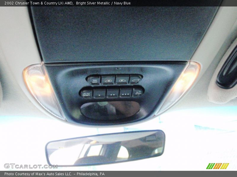 Bright Silver Metallic / Navy Blue 2002 Chrysler Town & Country LXi AWD