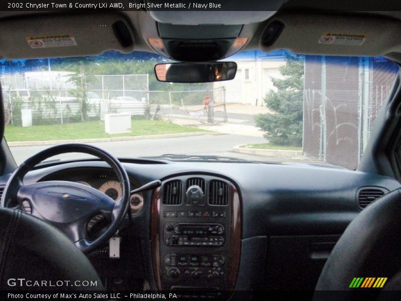 Bright Silver Metallic / Navy Blue 2002 Chrysler Town & Country LXi AWD