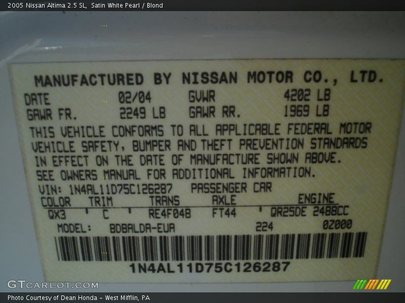 Satin White Pearl / Blond 2005 Nissan Altima 2.5 SL