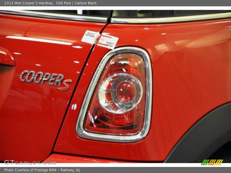 Chili Red / Carbon Black 2013 Mini Cooper S Hardtop