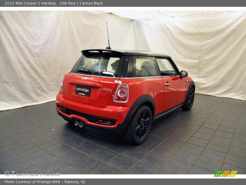 Chili Red / Carbon Black 2013 Mini Cooper S Hardtop