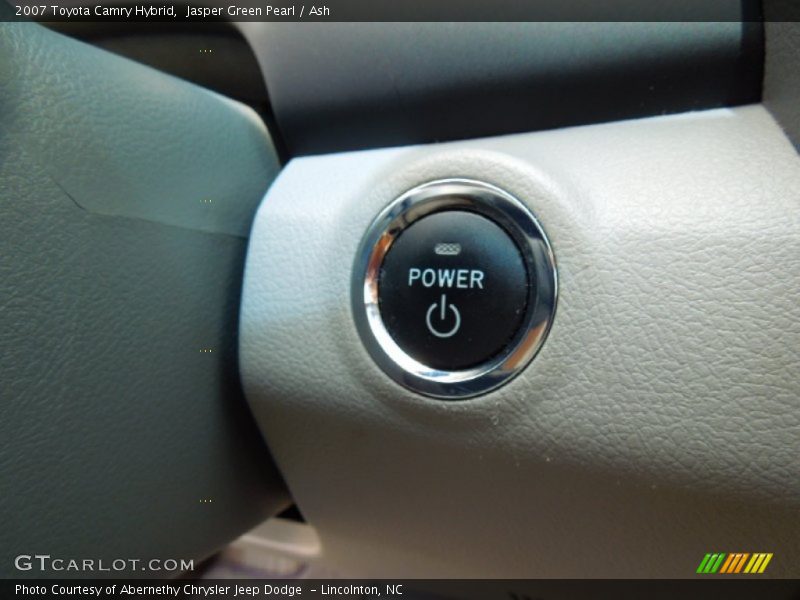 Controls of 2007 Camry Hybrid