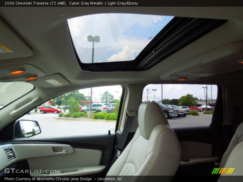 Cyber Gray Metallic / Light Gray/Ebony 2009 Chevrolet Traverse LTZ AWD