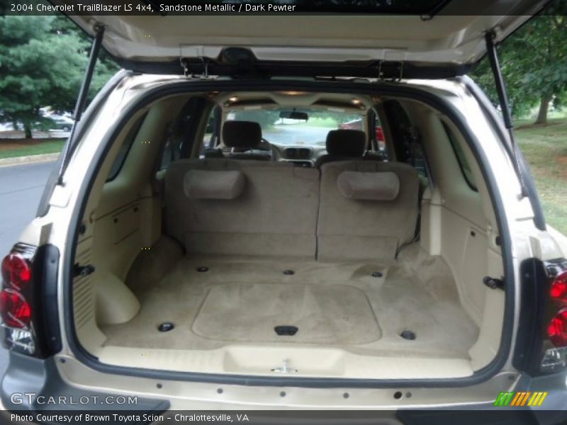 Sandstone Metallic / Dark Pewter 2004 Chevrolet TrailBlazer LS 4x4