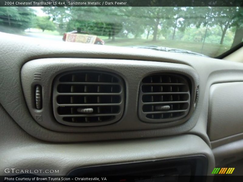 Sandstone Metallic / Dark Pewter 2004 Chevrolet TrailBlazer LS 4x4