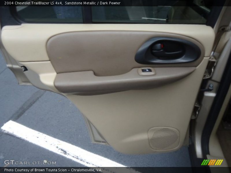 Sandstone Metallic / Dark Pewter 2004 Chevrolet TrailBlazer LS 4x4