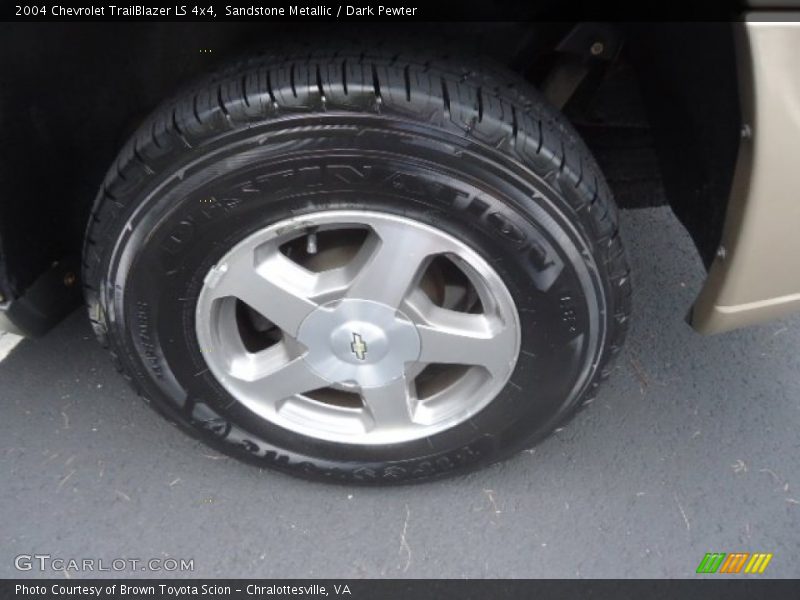 Sandstone Metallic / Dark Pewter 2004 Chevrolet TrailBlazer LS 4x4