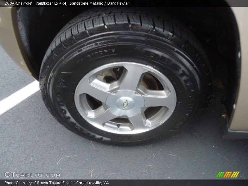 Sandstone Metallic / Dark Pewter 2004 Chevrolet TrailBlazer LS 4x4