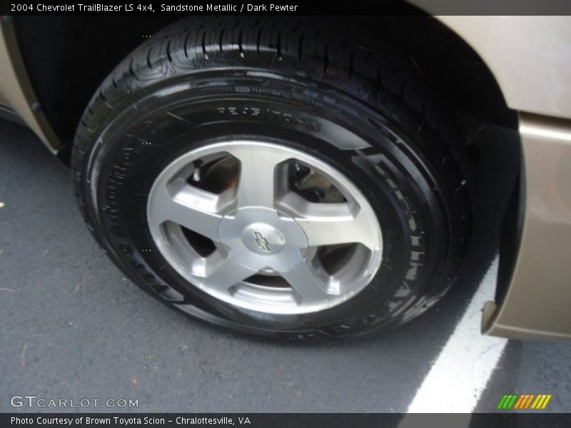 Sandstone Metallic / Dark Pewter 2004 Chevrolet TrailBlazer LS 4x4