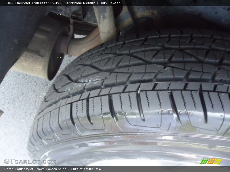 Sandstone Metallic / Dark Pewter 2004 Chevrolet TrailBlazer LS 4x4