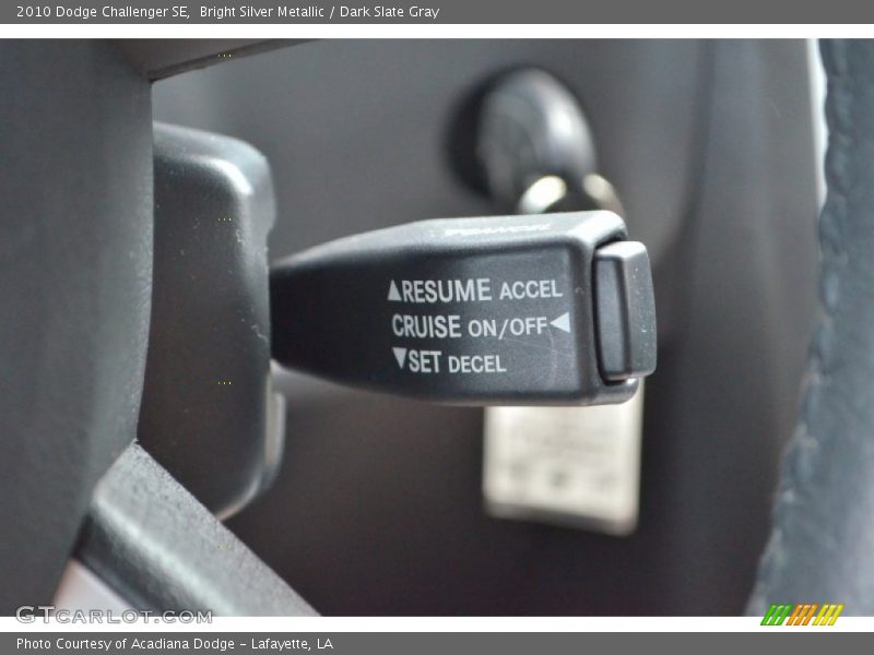 Bright Silver Metallic / Dark Slate Gray 2010 Dodge Challenger SE
