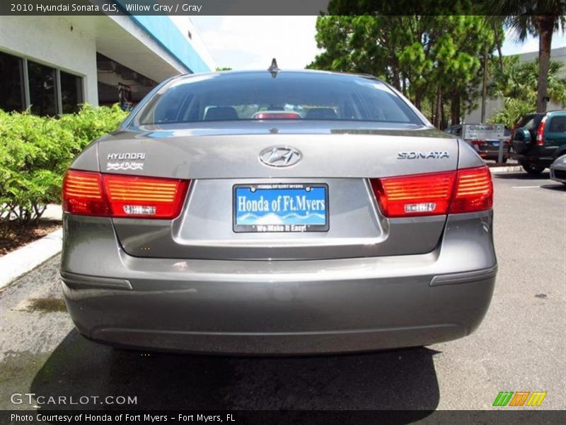 Willow Gray / Gray 2010 Hyundai Sonata GLS