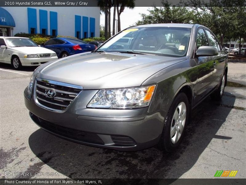 Willow Gray / Gray 2010 Hyundai Sonata GLS