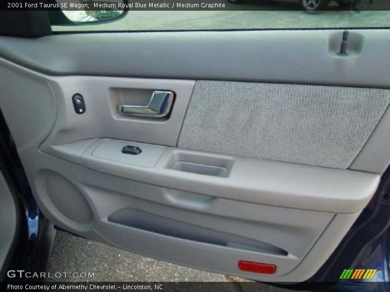 Door Panel of 2001 Taurus SE Wagon