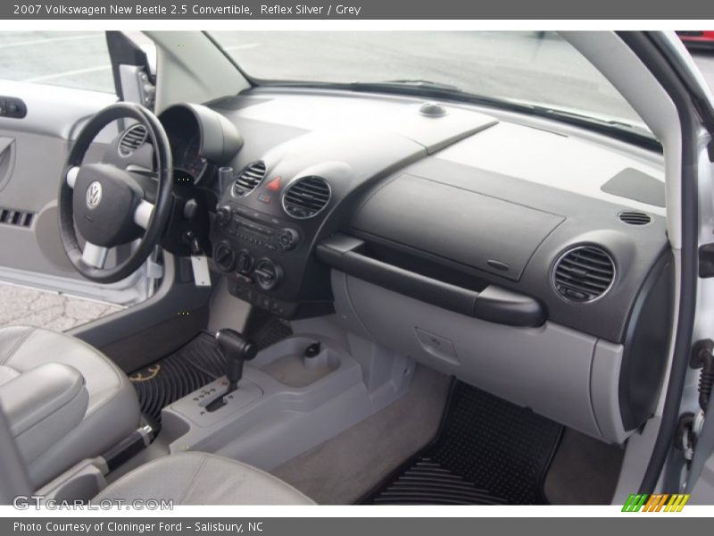 Reflex Silver / Grey 2007 Volkswagen New Beetle 2.5 Convertible