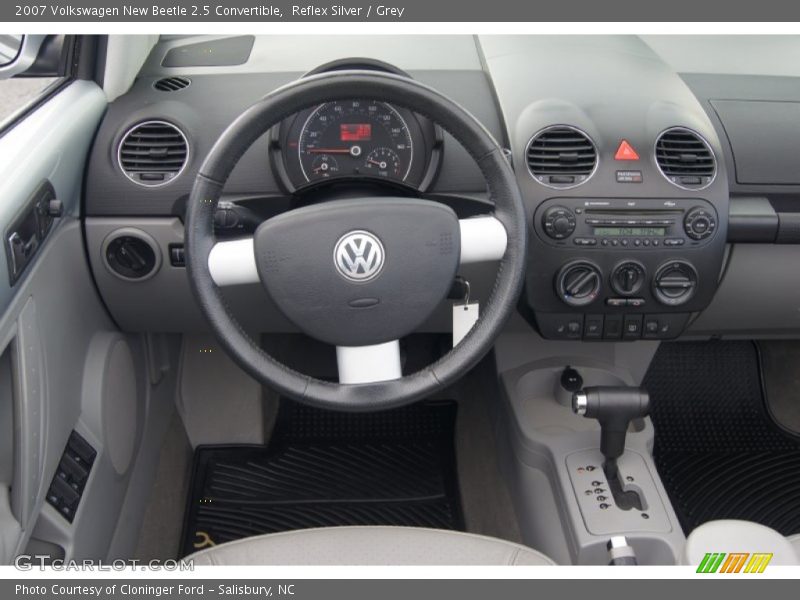 Reflex Silver / Grey 2007 Volkswagen New Beetle 2.5 Convertible
