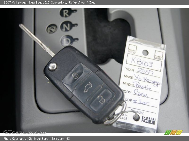 Reflex Silver / Grey 2007 Volkswagen New Beetle 2.5 Convertible