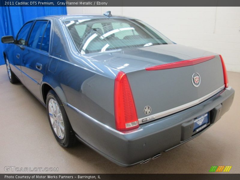Gray Flannel Metallic / Ebony 2011 Cadillac DTS Premium
