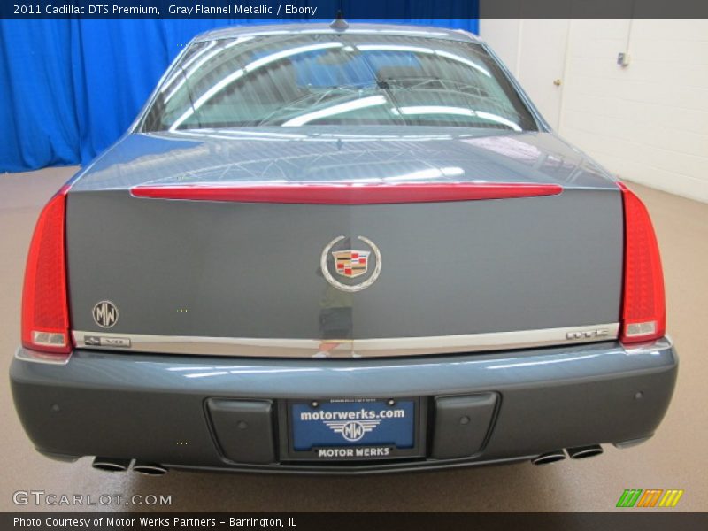 Gray Flannel Metallic / Ebony 2011 Cadillac DTS Premium