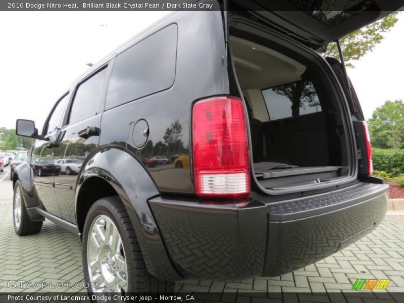 Brilliant Black Crystal Pearl / Dark Slate Gray 2010 Dodge Nitro Heat