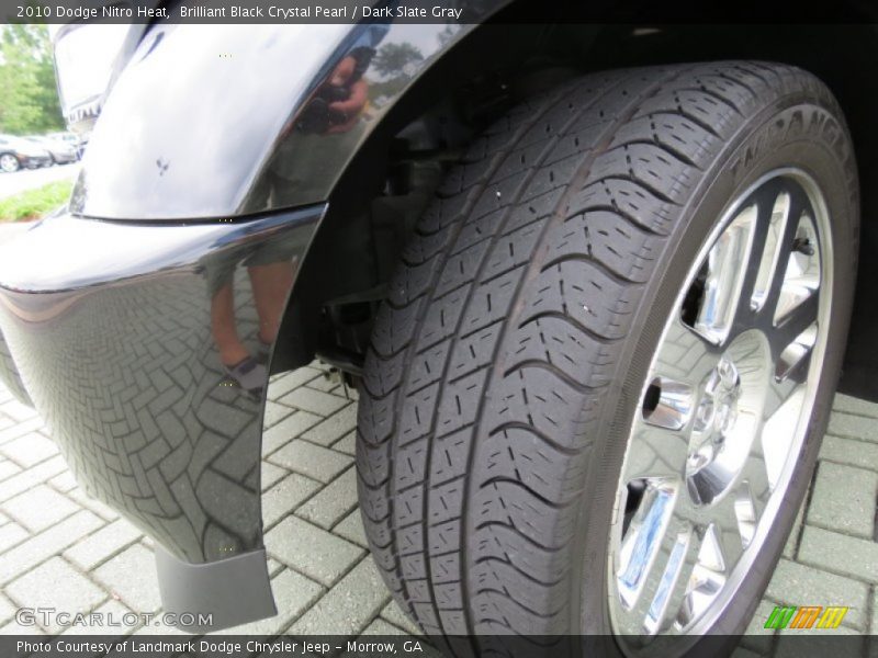 Brilliant Black Crystal Pearl / Dark Slate Gray 2010 Dodge Nitro Heat